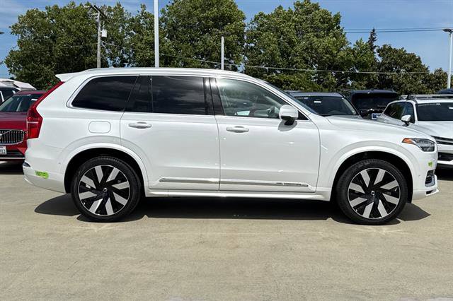 Used 2023 Volvo XC90 T8 Ultimate w/ Protection Package Premier AWD/4WD image 2