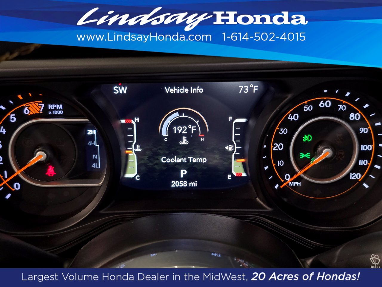Used 2024 Jeep Wrangler Unlimited Sahara w/ Technology Group AWD/4WD image 15