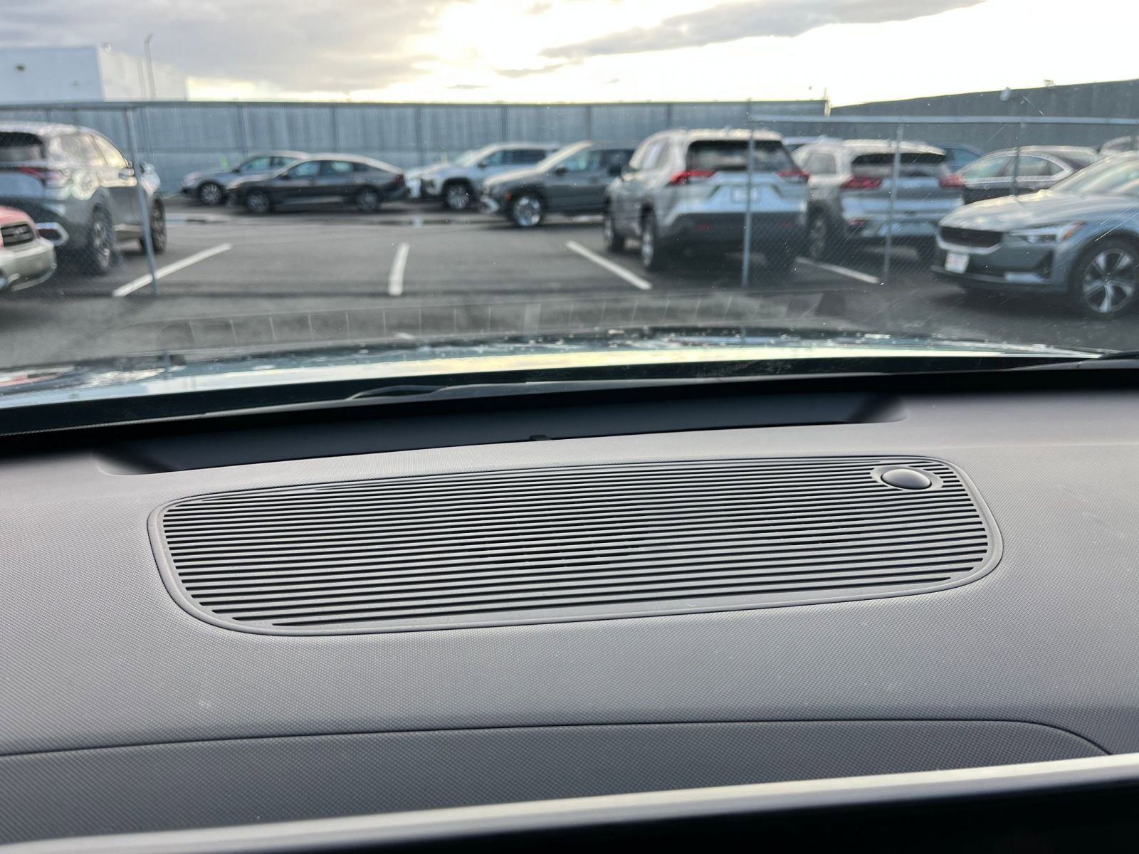 Used 2025 Hyundai Kona SEL image 18