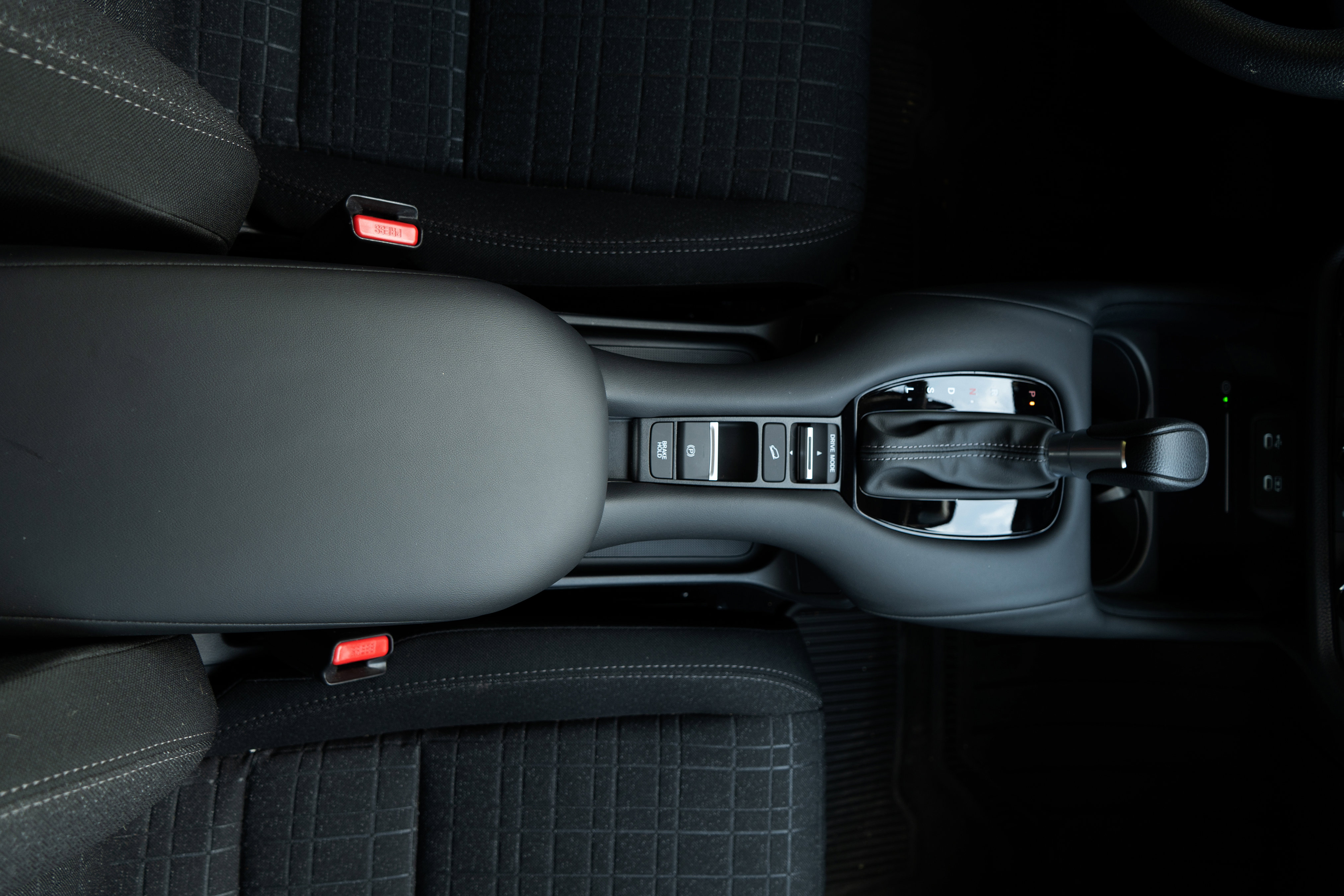 Certified 2026 Honda HR-V LX image 26