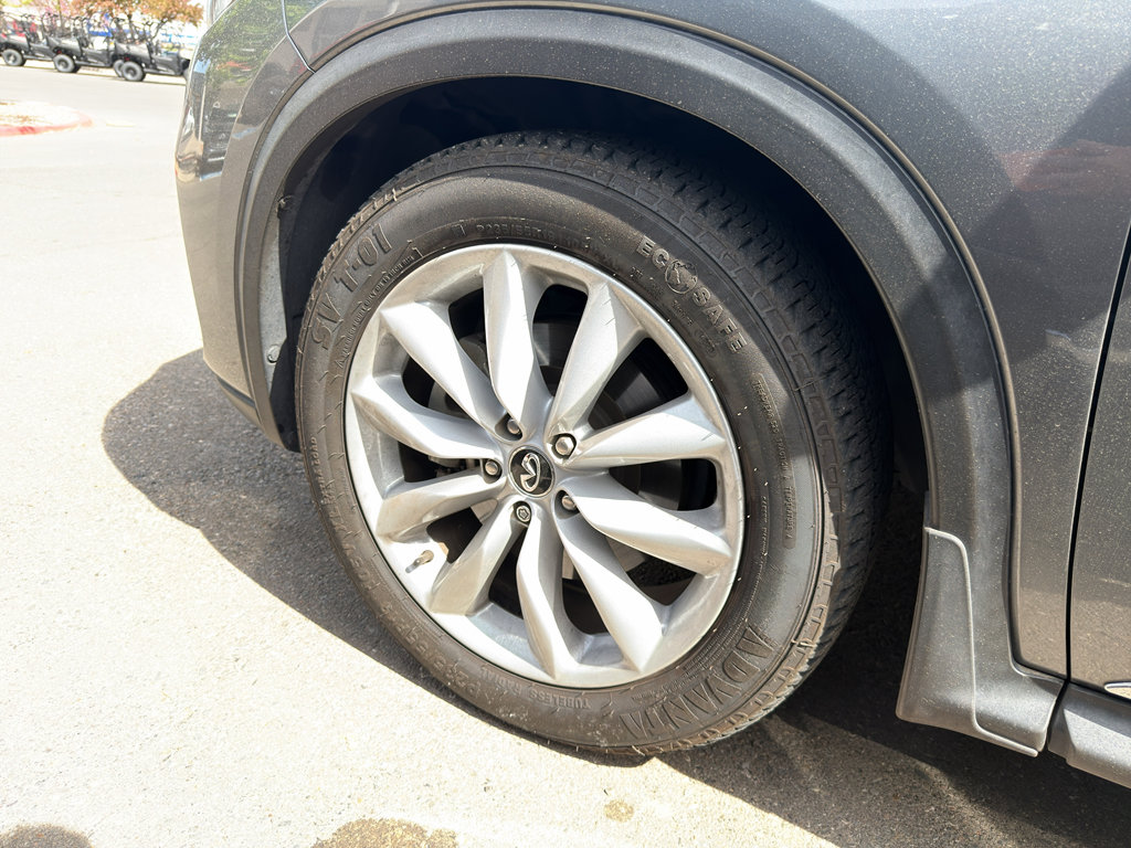 Used 2019 INFINITI QX50 Luxe w/ Protection Package image 14