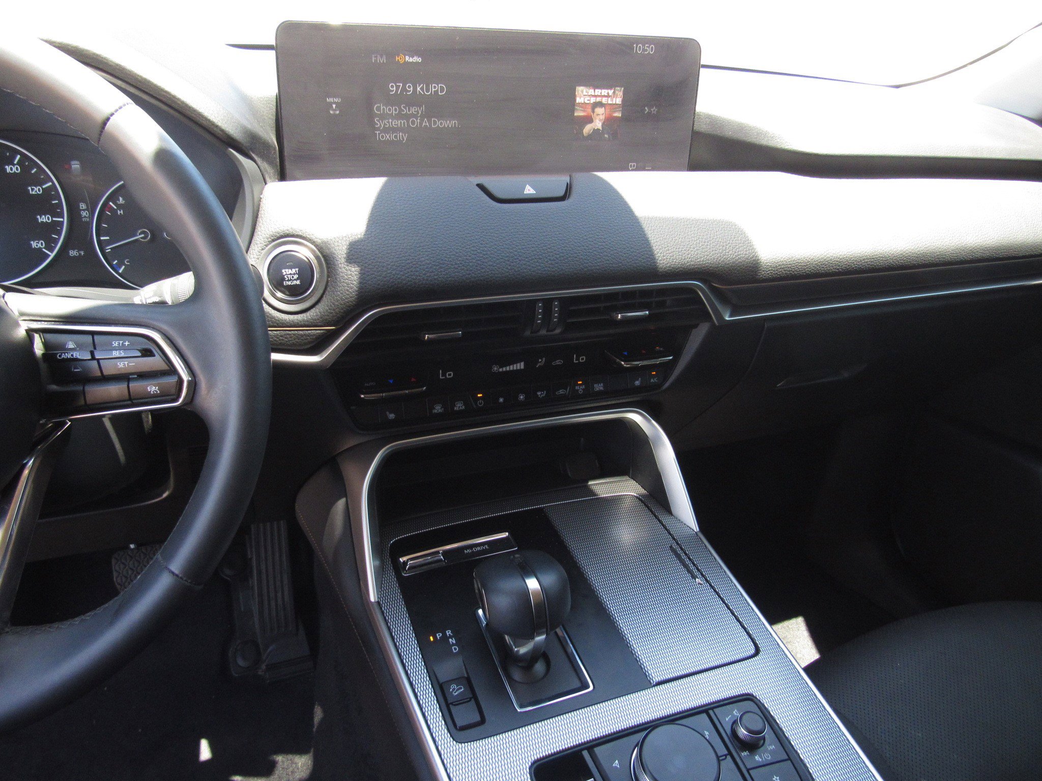 Used 2025 MAZDA CX-70 3.3 Turbo w/ Preferred Package AWD/4WD image 18