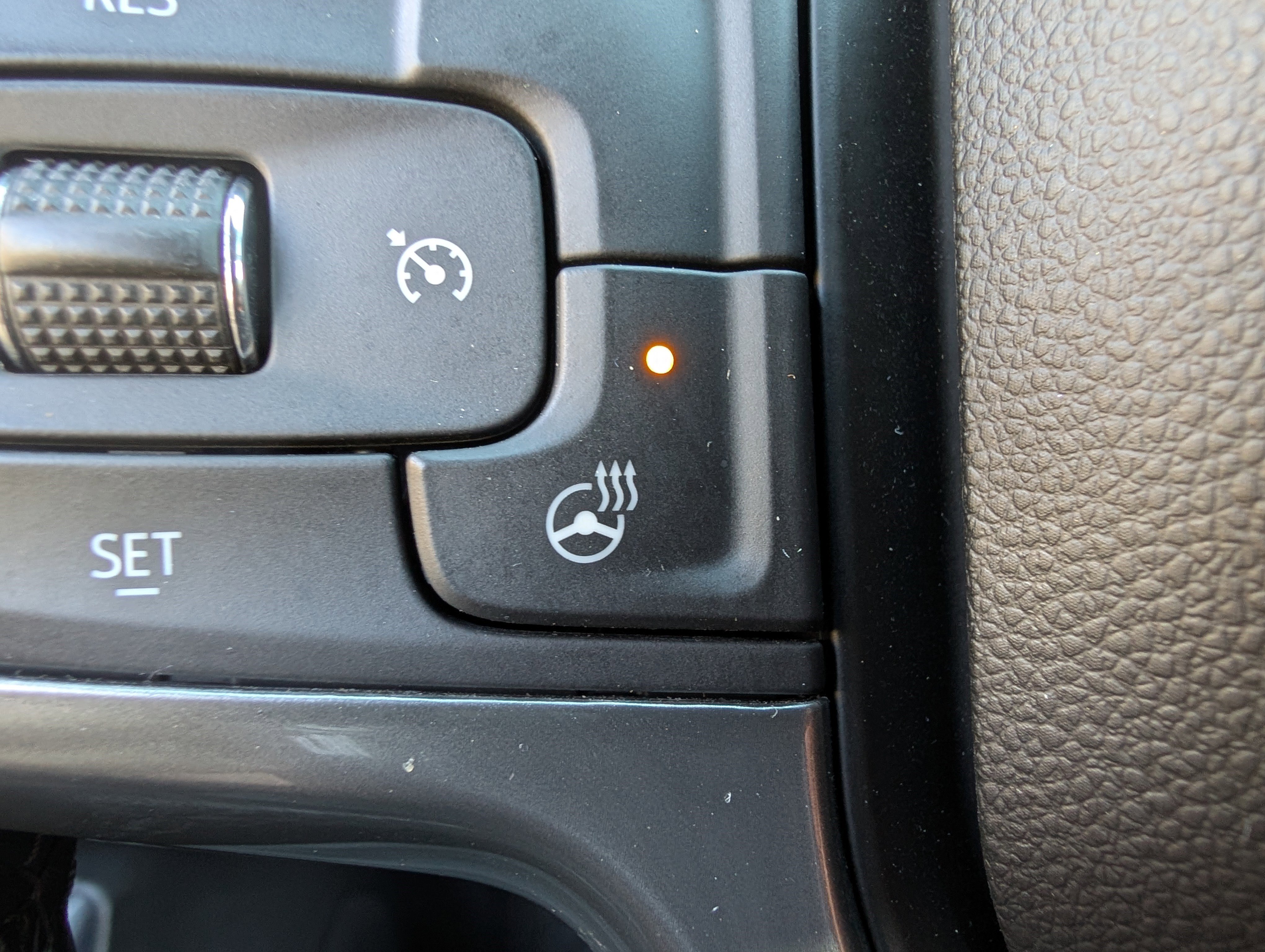 Used 2021 Chevrolet Silverado 1500 LT image 32