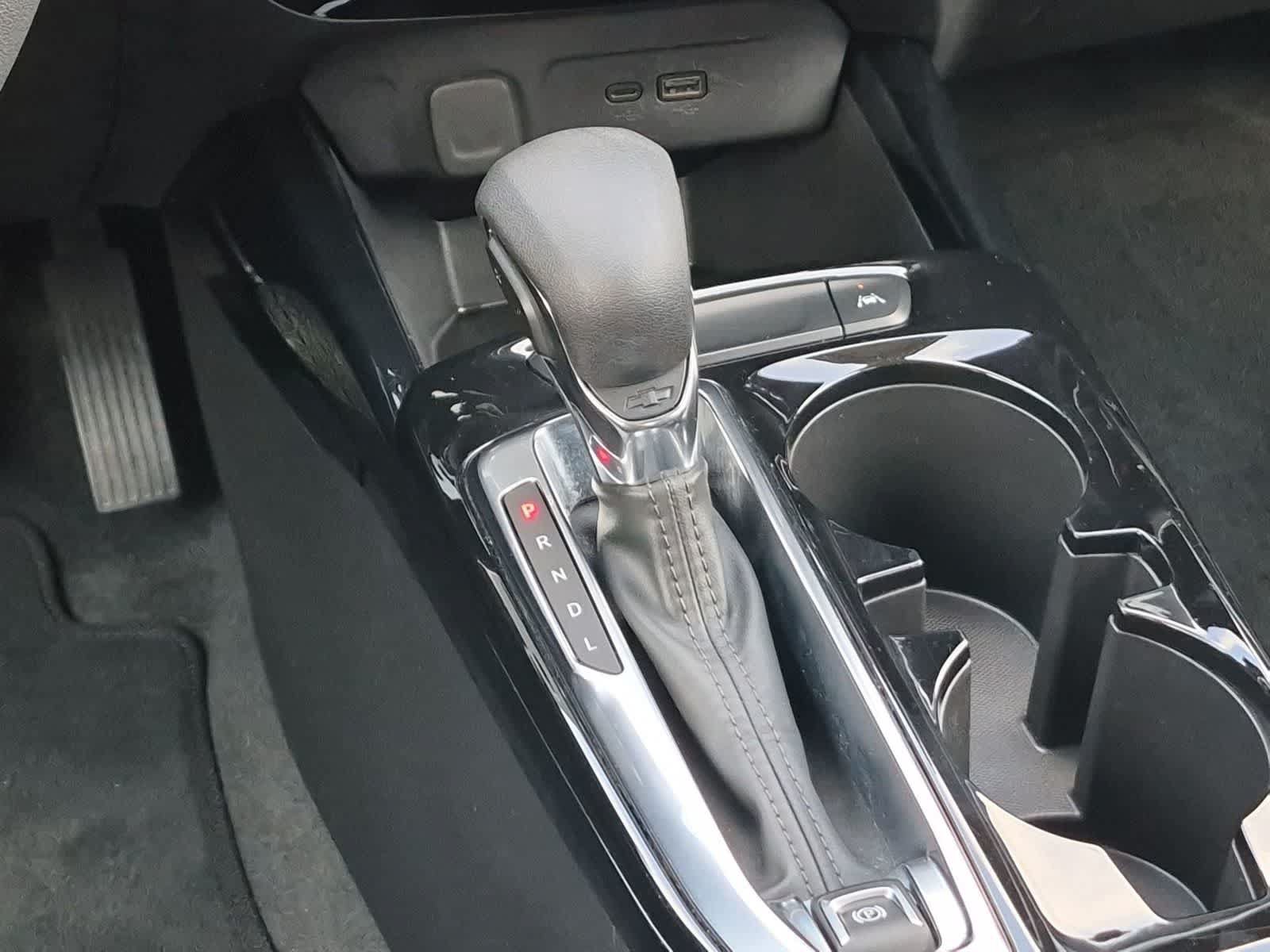 Used 2024 Chevrolet Trax LT FWD image 15