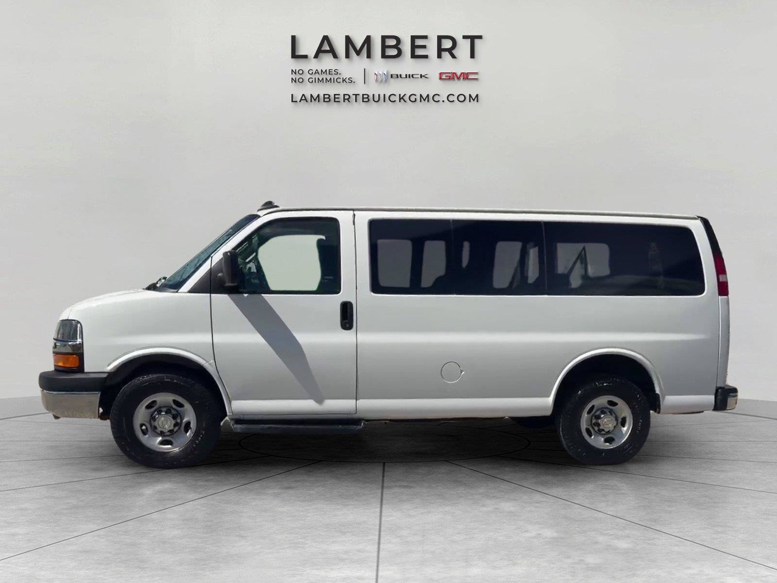 Used 2016 Chevrolet Express 3500 LT w/ LT Preferred Equipment Group RWD image 8