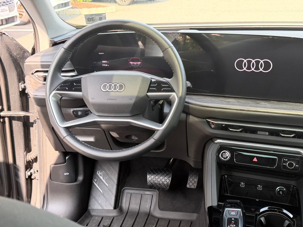 Used 2025 Audi Q5 Premium Plus w/ Premium Plus AWD/4WD image 20