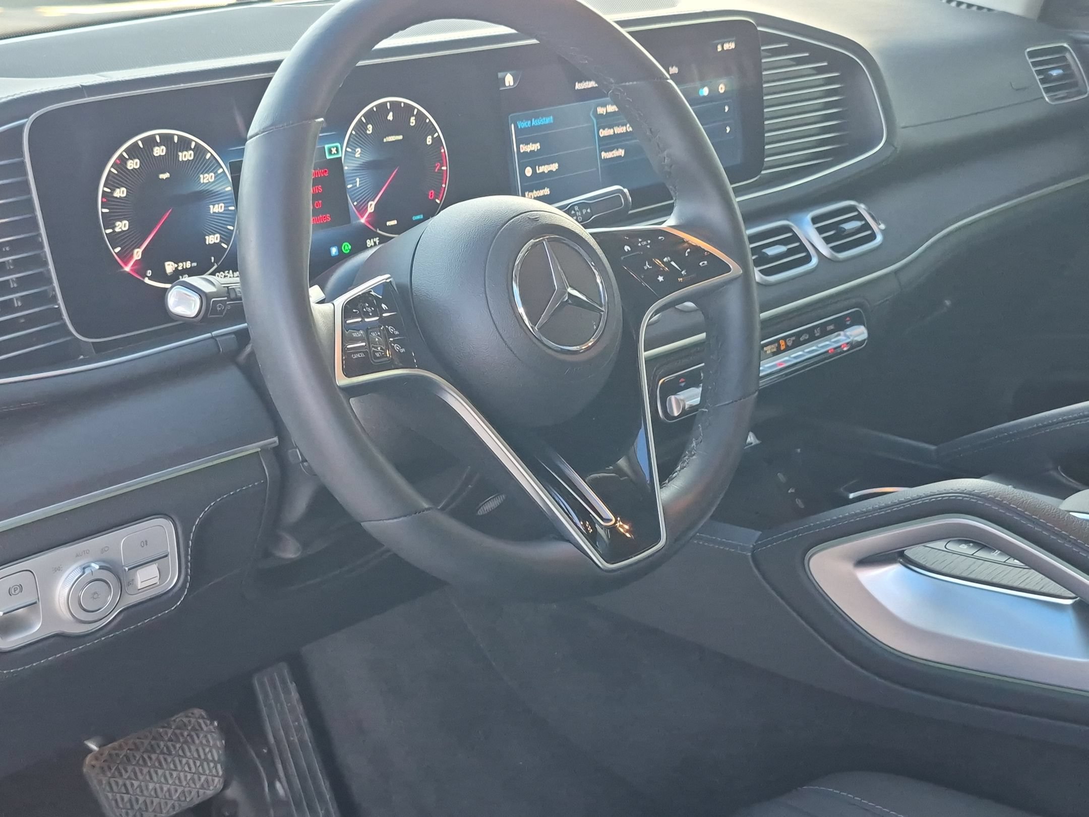 Used 2025 Mercedes-Benz GLE 350 4MATIC image 12