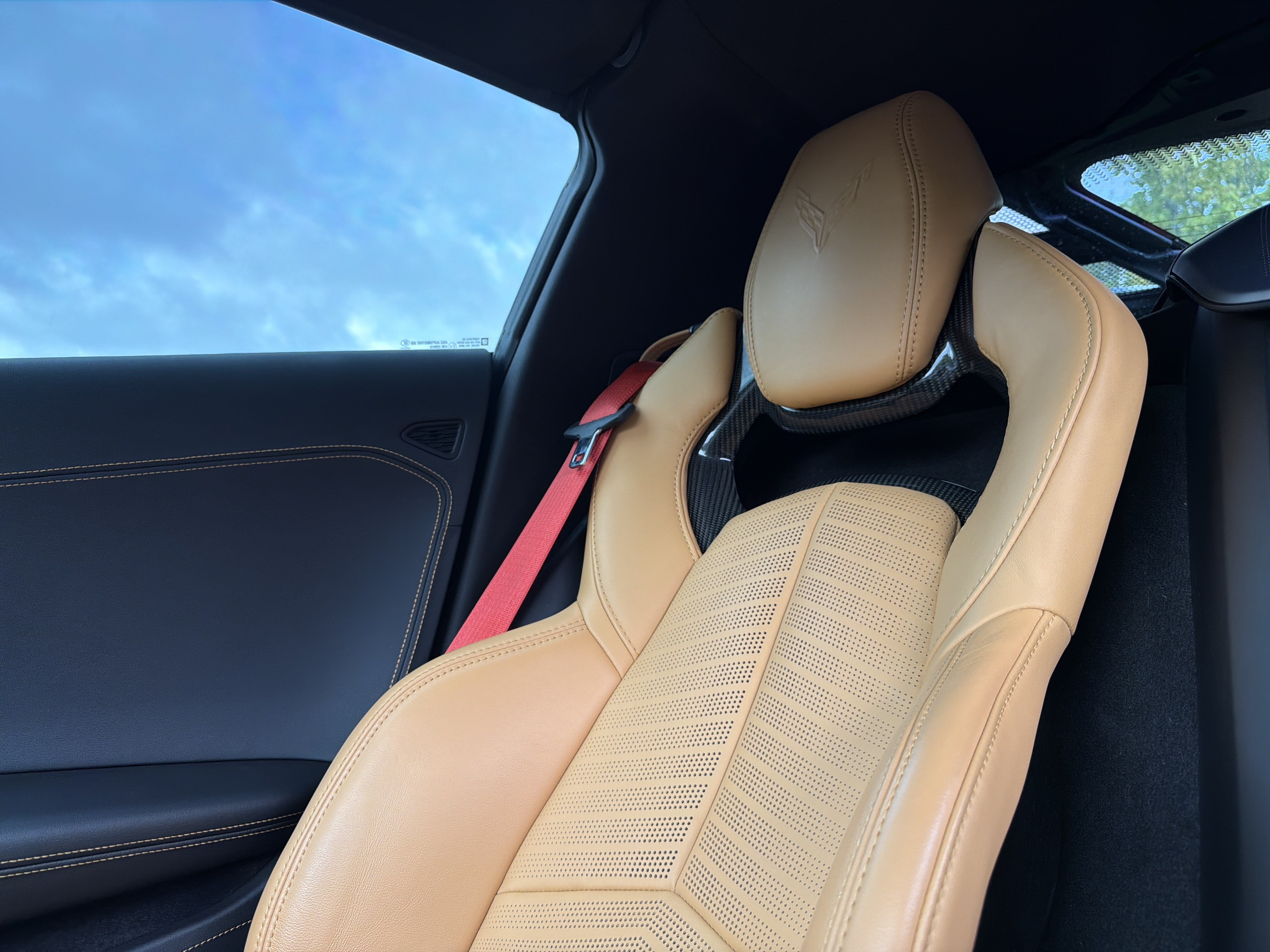 Used 2025 Chevrolet Corvette E-Ray w/ Stealth Interior Trim Package AWD/4WD image 47