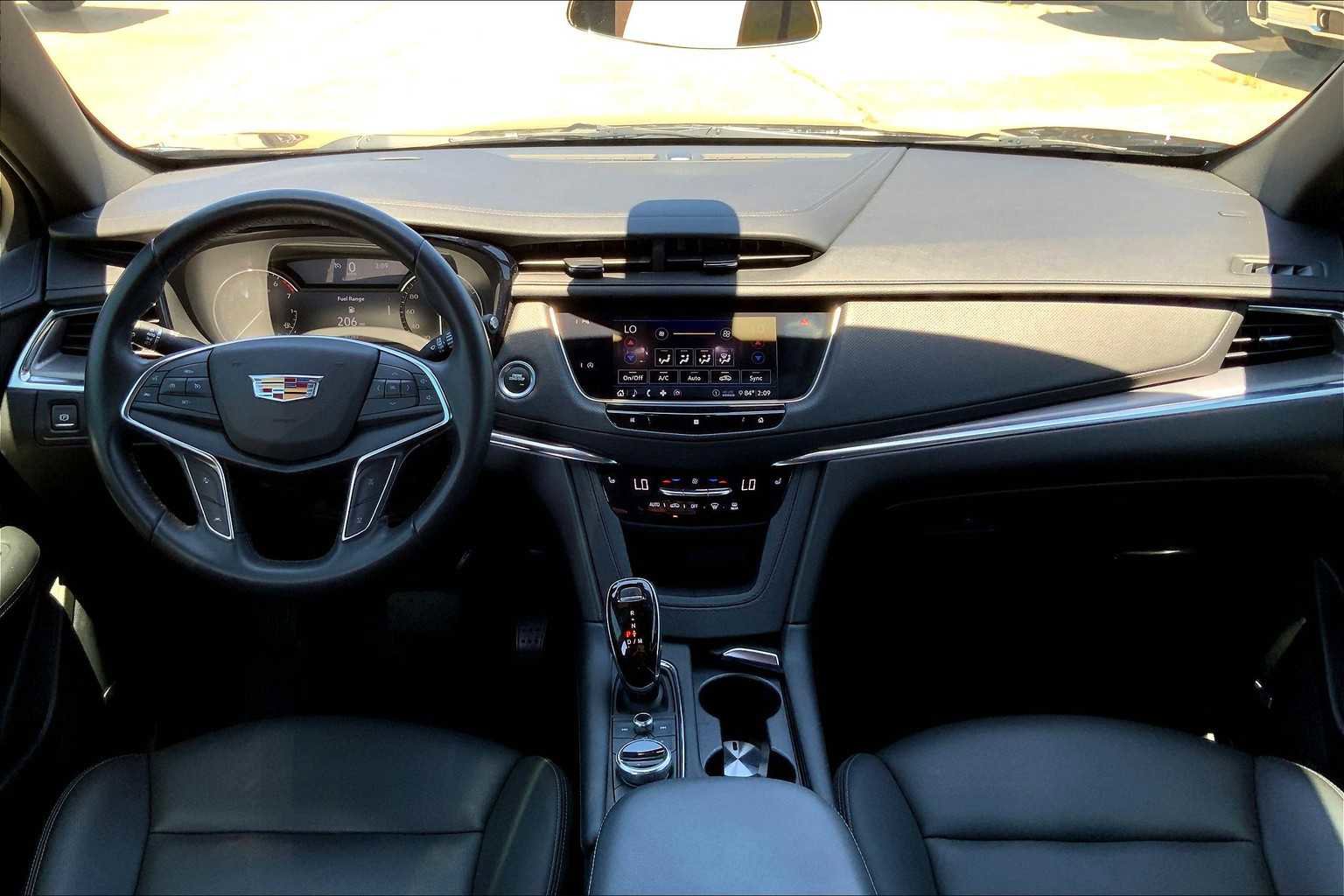 Used 2020 Cadillac XT5 Luxury FWD image 14