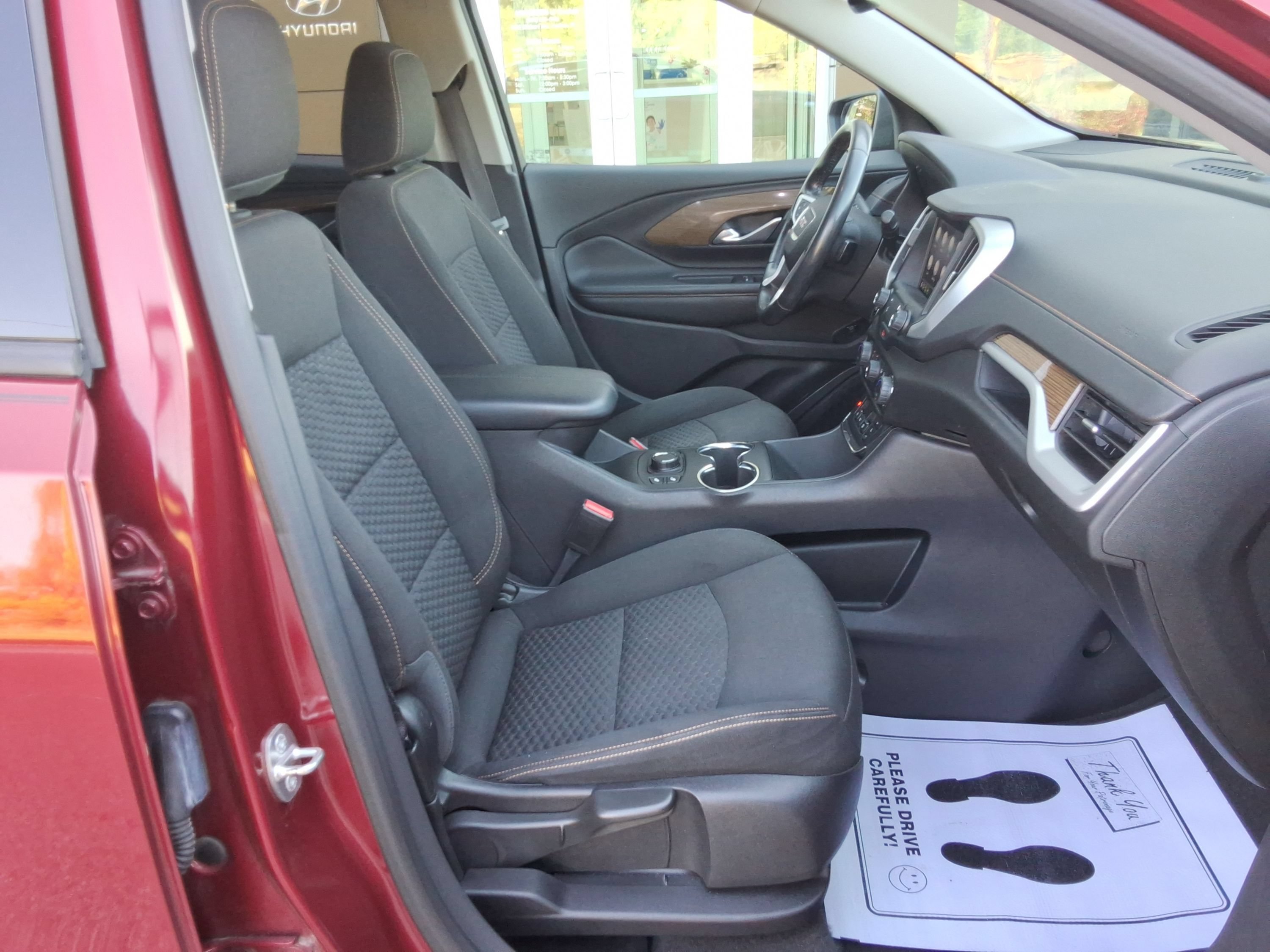 Used 2019 GMC Terrain SLE w/ Driver Convenience Package FWD image 24