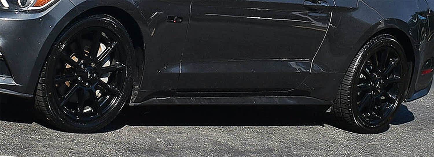 Used 2016 Ford Mustang GT Premium w/ Equipment Group 401A RWD image 29