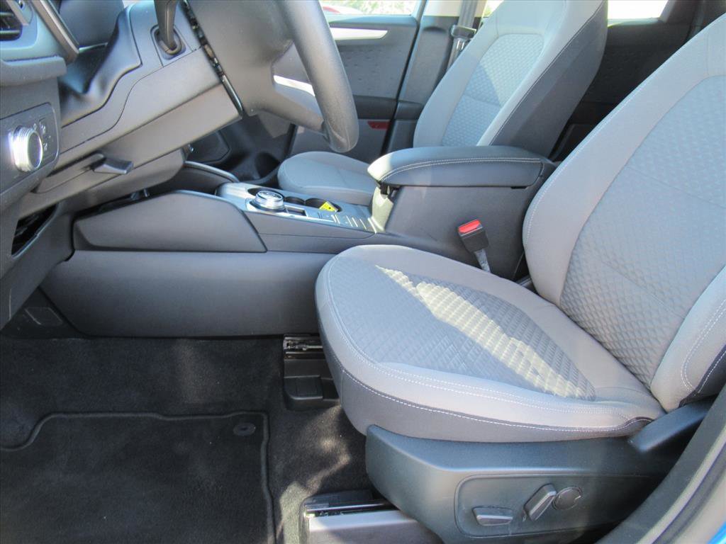 Used 2020 Ford Escape SE image 15