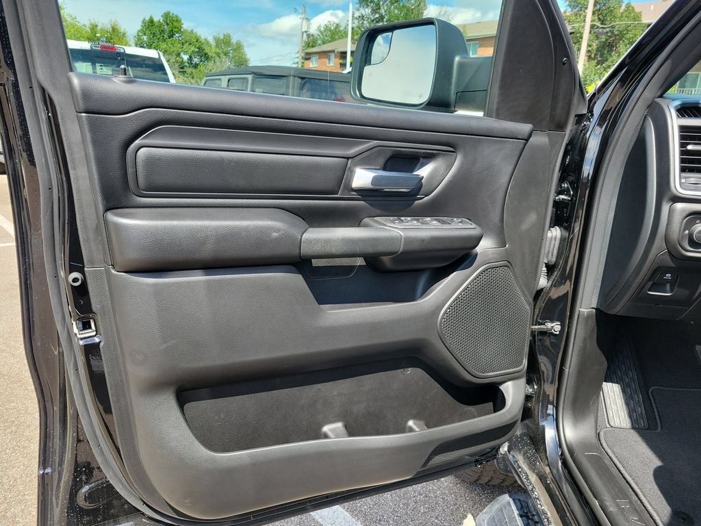 New 2026 RAM 1500 Express AWD/4WD image 13