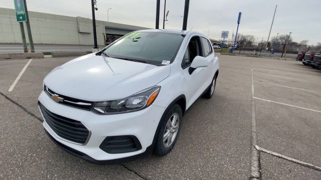 Used 2021 Chevrolet Trax LS w/ Tint and Cruise Package image 6