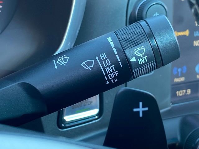 Used 2016 Chevrolet Corvette Stingray Coupe w/ Carbon Flash Badge Package RWD image 32