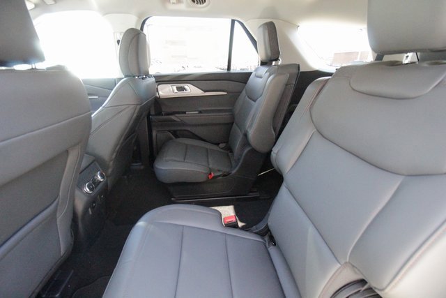 New 2025 Ford Explorer Active w/ Active Comfort Package image 33