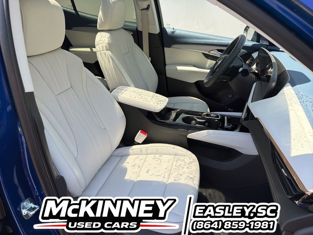 Used 2024 Buick Envision Avenir AWD/4WD image 29