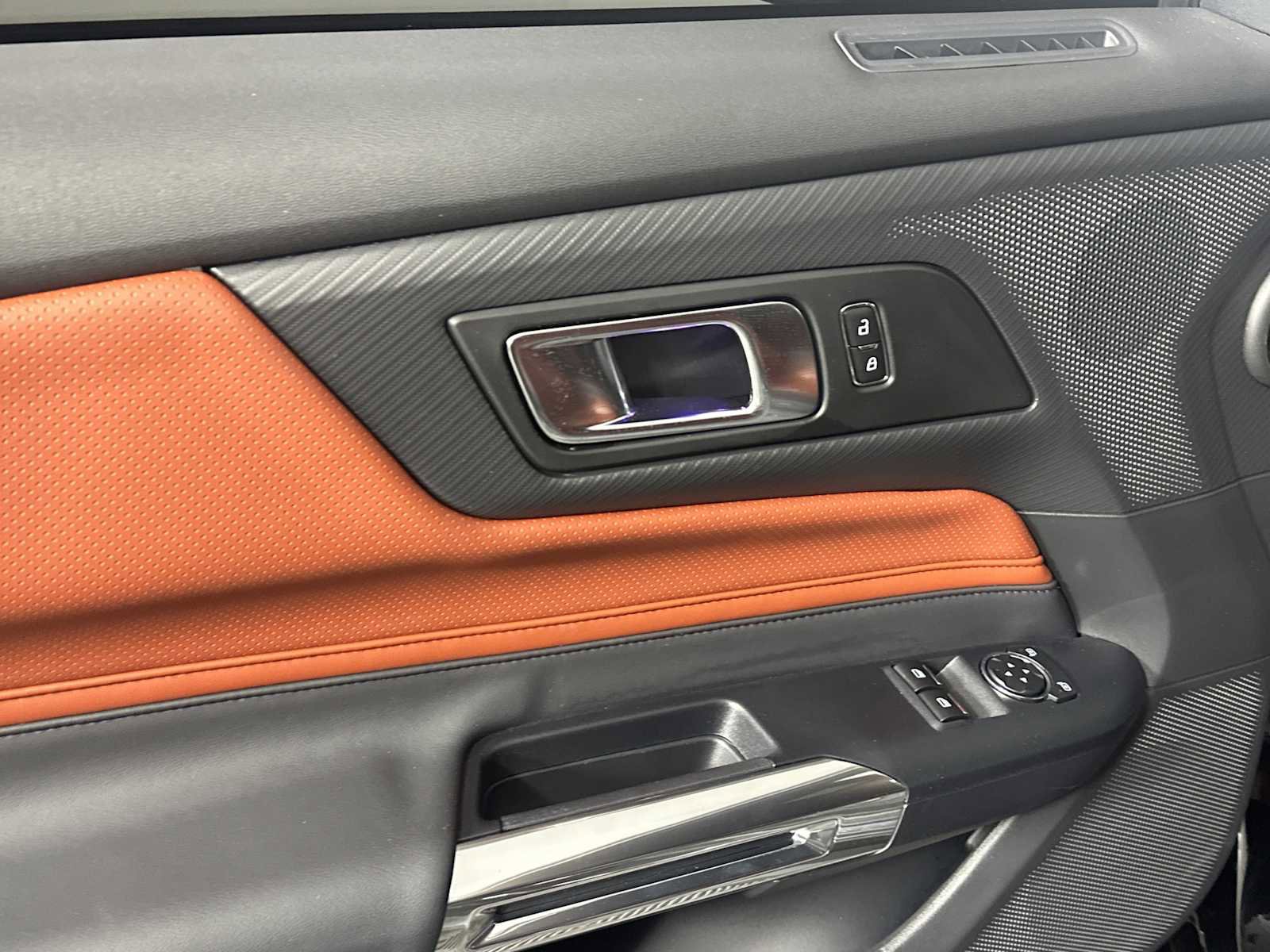 Used 2025 Ford Mustang GT Premium image 11