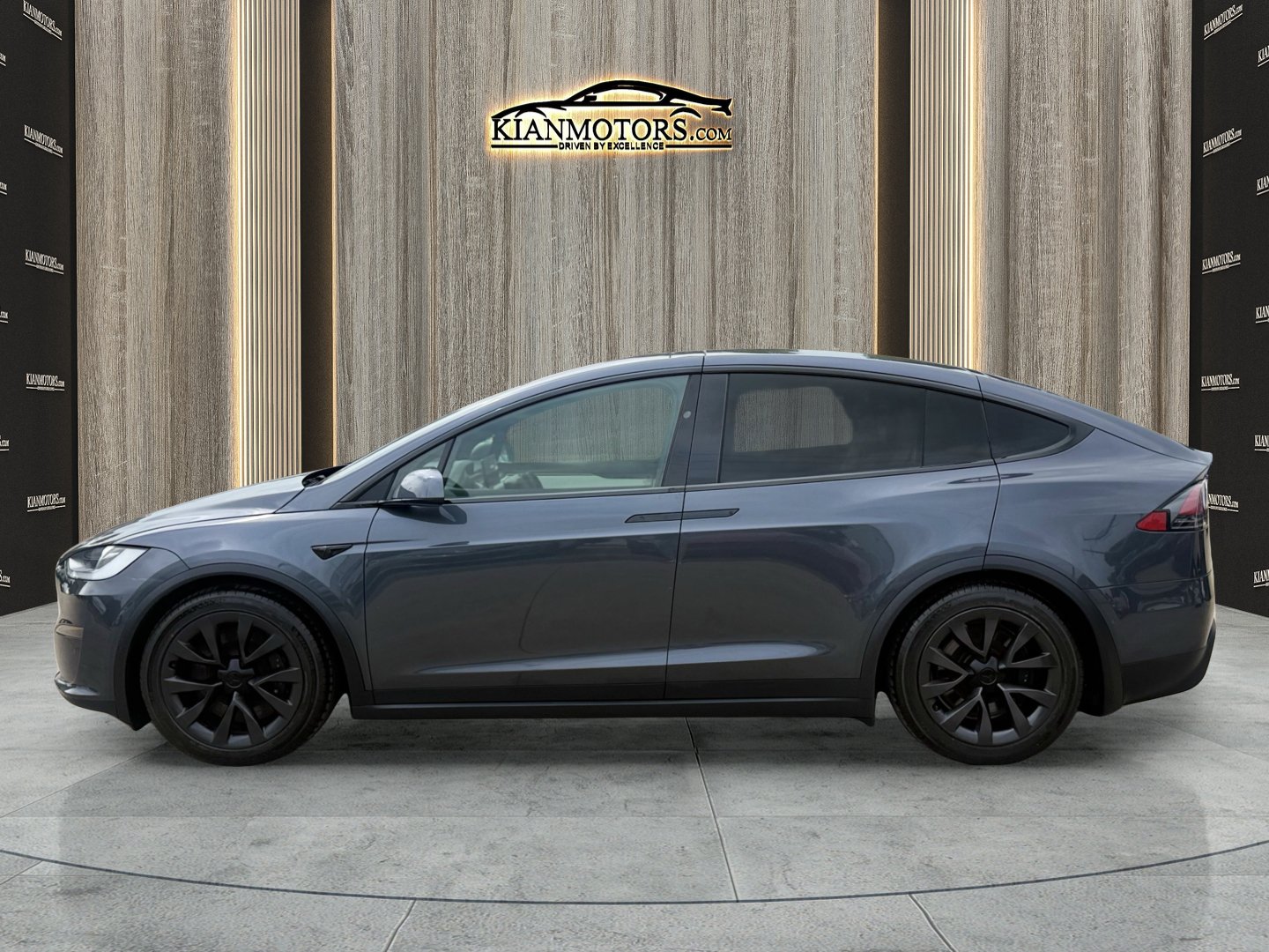 Used 2022 Tesla Model X Plaid AWD/4WD image 9