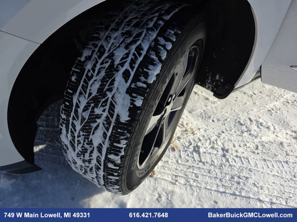 Used 2021 Buick Enclave Essence image 35