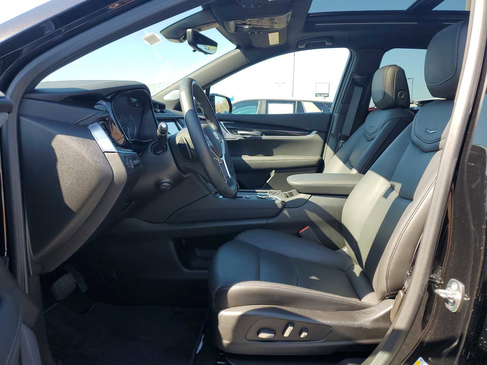 New 2025 Cadillac XT5 Premium Luxury w/ LPO, Red Accent Package FWD image 14
