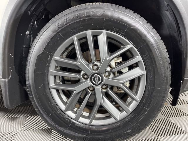 Used 2021 Nissan Rogue S image 14