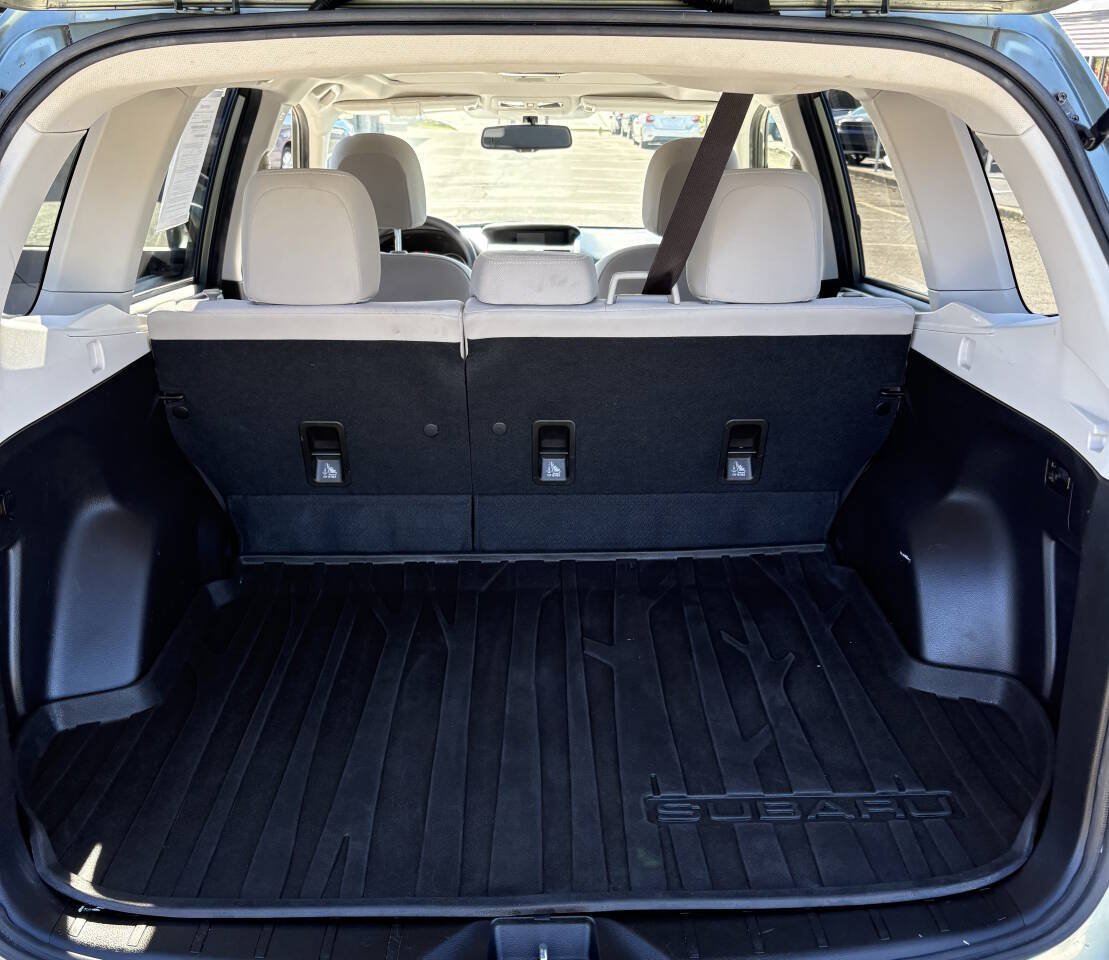 Used 2014 Subaru Forester 2.5i Premium w/ All-Weather Package AWD/4WD image 14