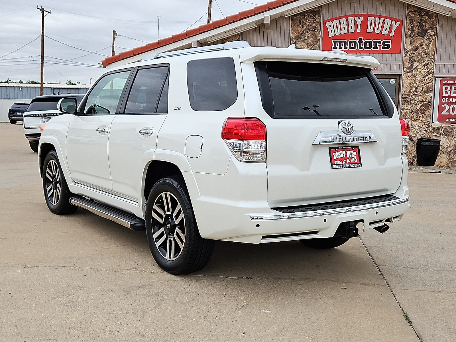 Used 2011 Toyota 4Runner SR5 w/ Convenience Pkg RWD image 2