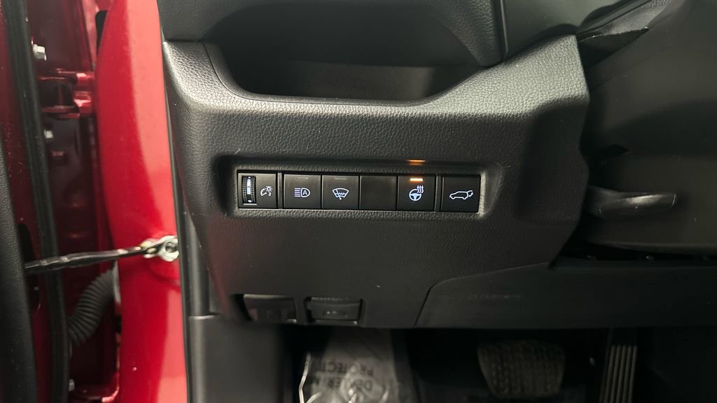 Certified 2022 Toyota RAV4 XLE Premium image 27