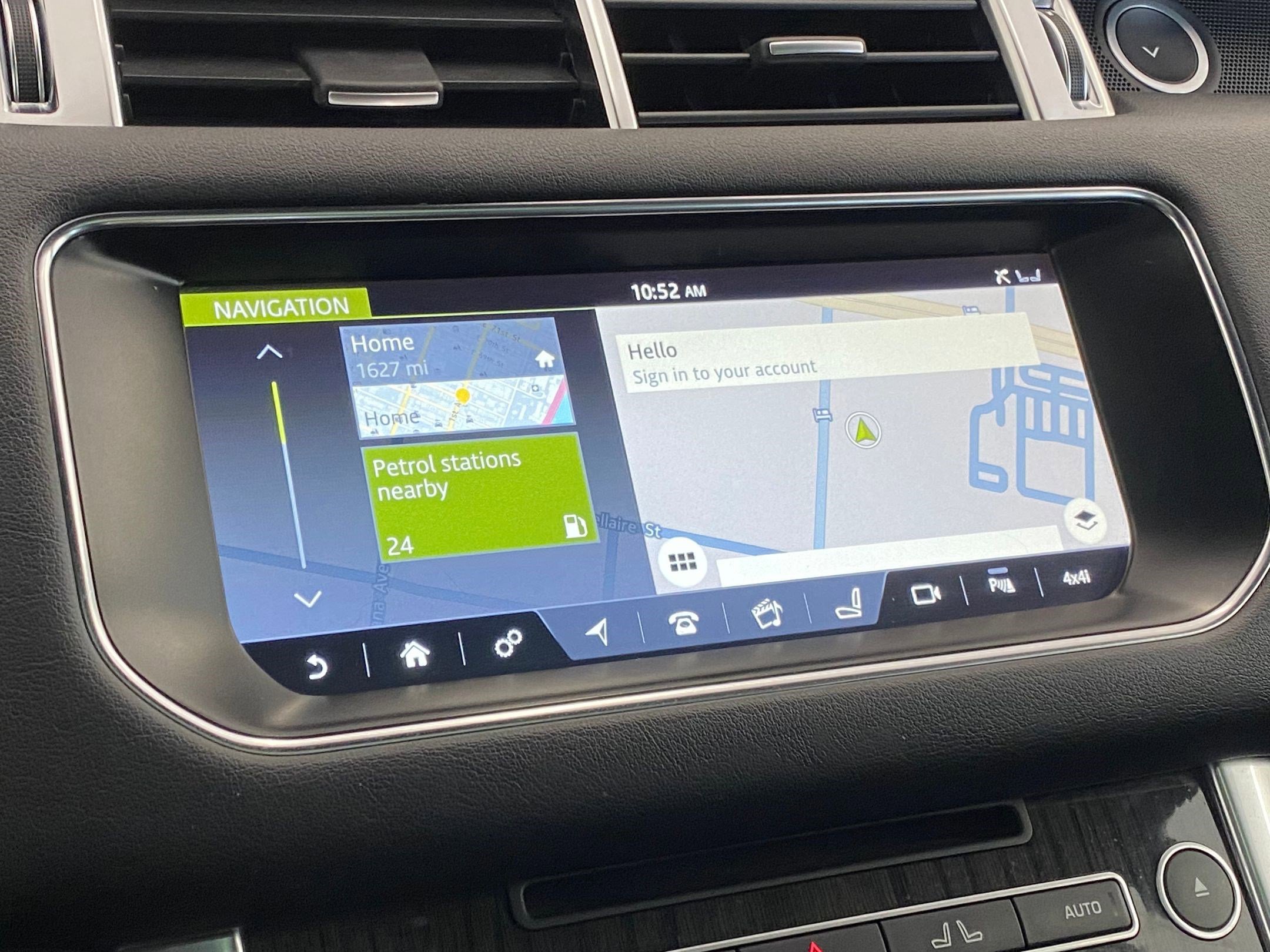 Used 2017 Land Rover Range Rover Sport HSE image 26