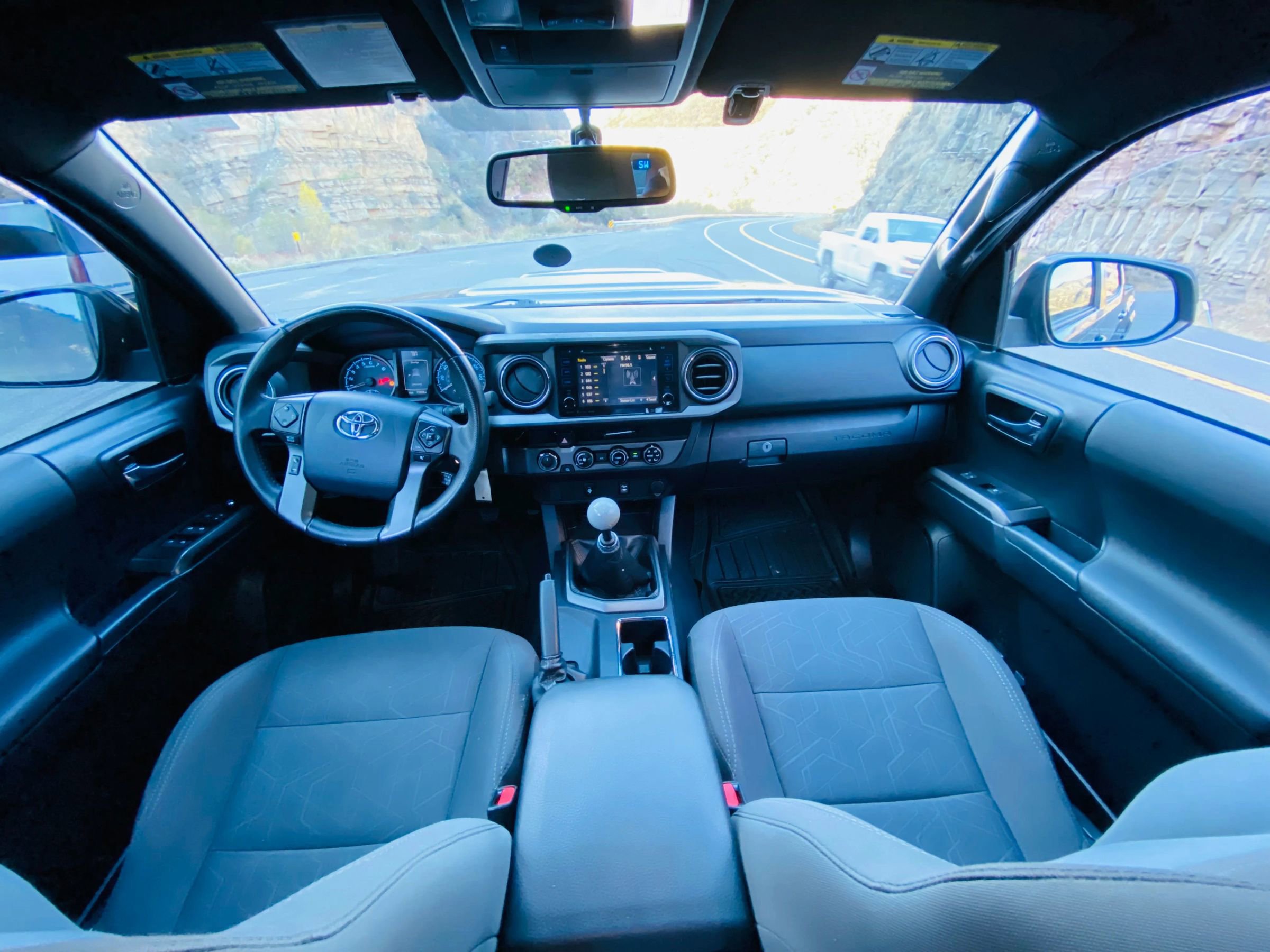 Used 2017 Toyota Tacoma TRD Sport w/ Premium & Technology Package image 40