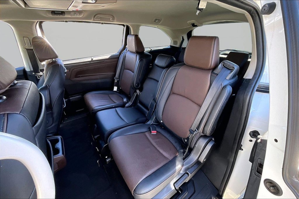 Used 2025 Honda Odyssey Elite image 18
