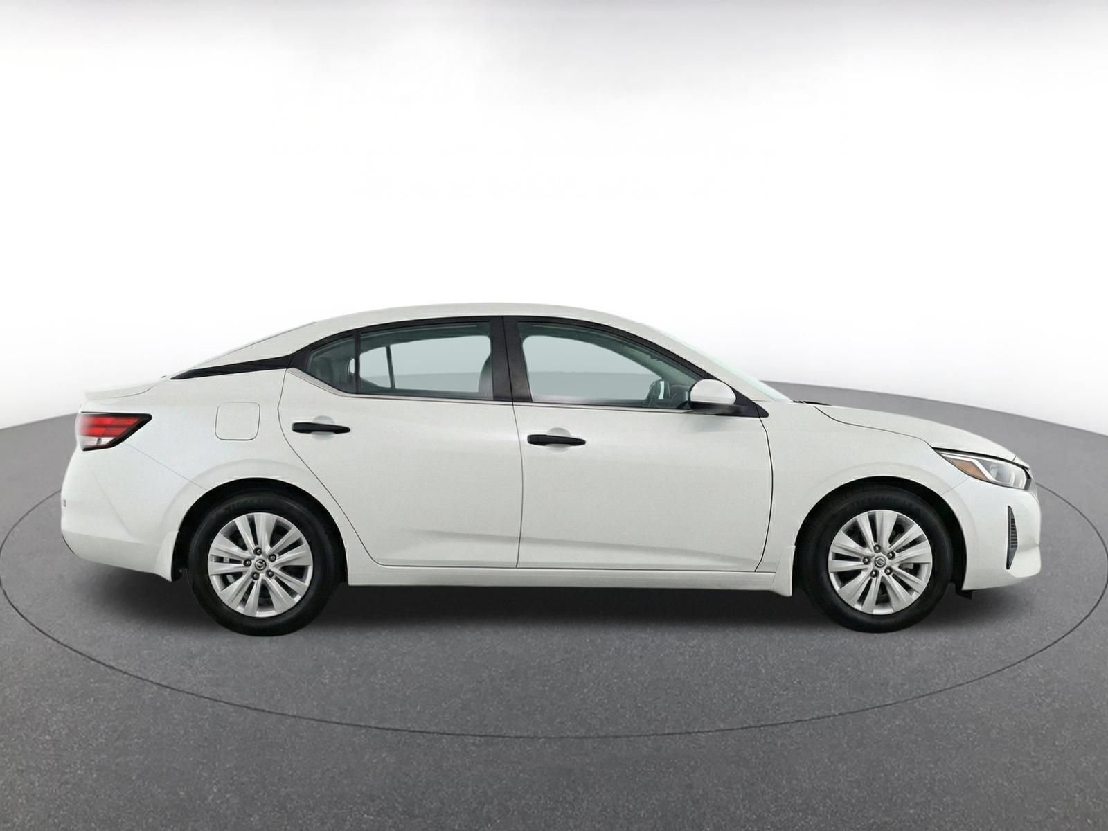 Used 2025 Nissan Sentra S FWD image 13