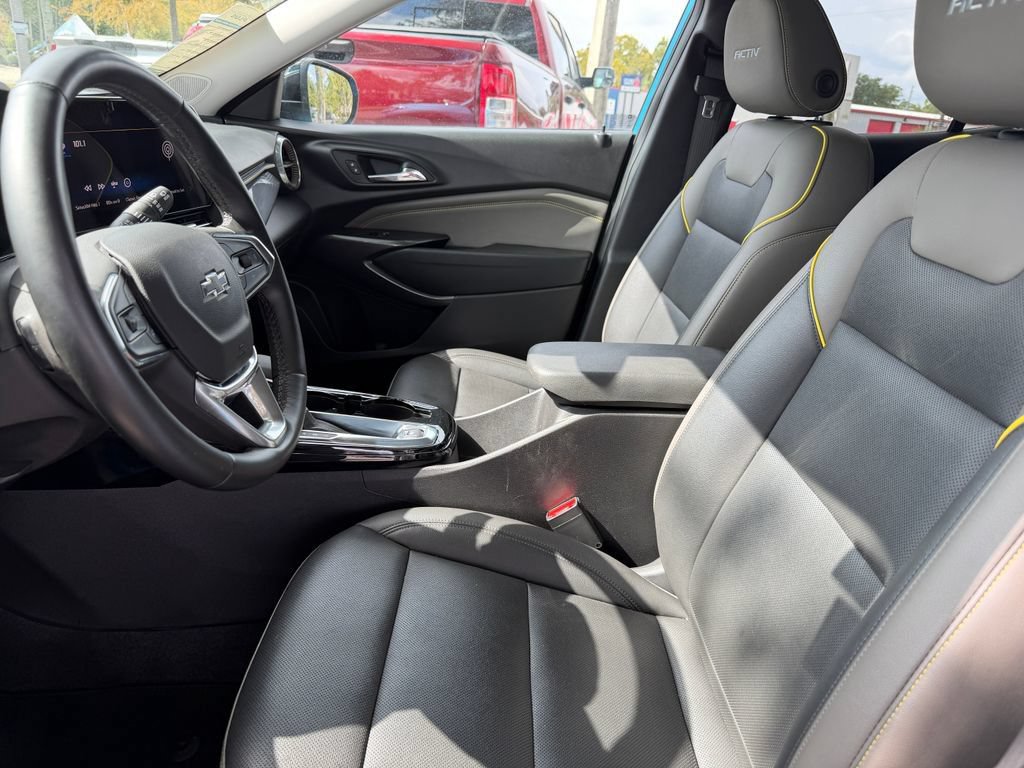 Used 2025 Chevrolet Trax ACTIV w/ Driver Confidence Package FWD image 19