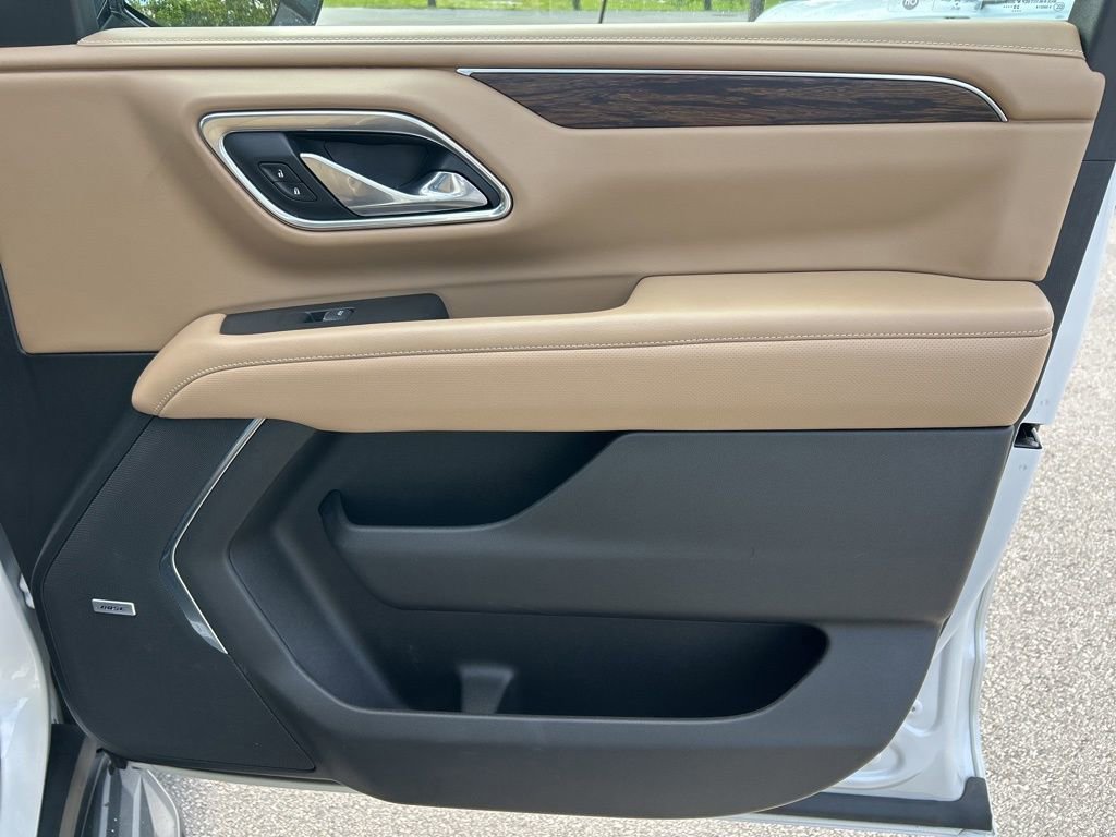 Used 2021 Chevrolet Tahoe Premier w/ Premium Package RWD image 44