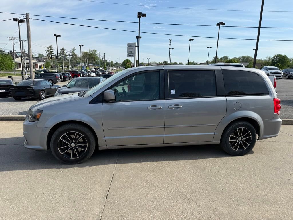 Used 2017 Dodge Grand Caravan GT w/ Safety Sphere Group FWD image 9
