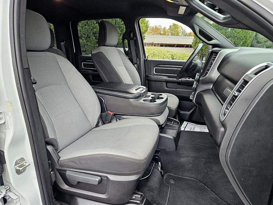 Used 2024 RAM 2500 Big Horn image 16