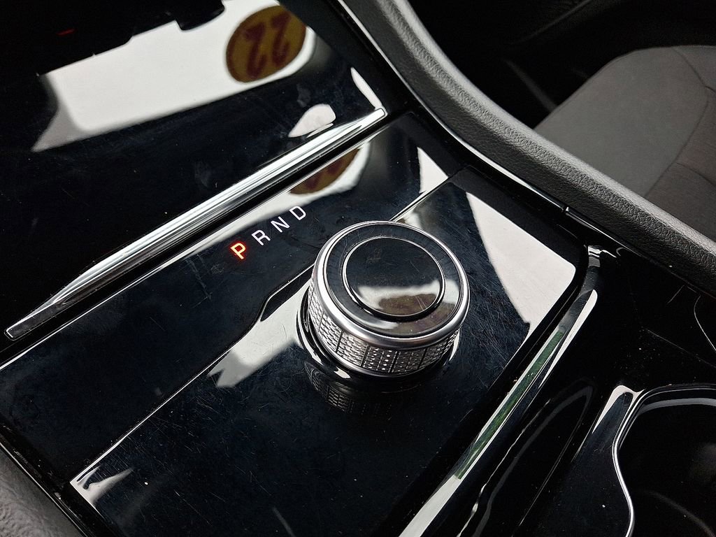 Used 2022 Jeep Grand Cherokee L Laredo w/ Luxury Tech Group I image 15