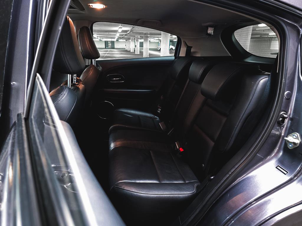 Used 2019 Honda HR-V Touring image 19