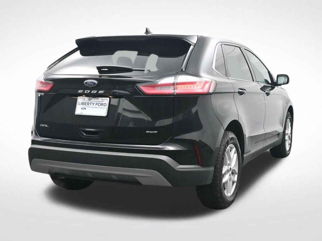 Used 2024 Ford Edge SEL image 7