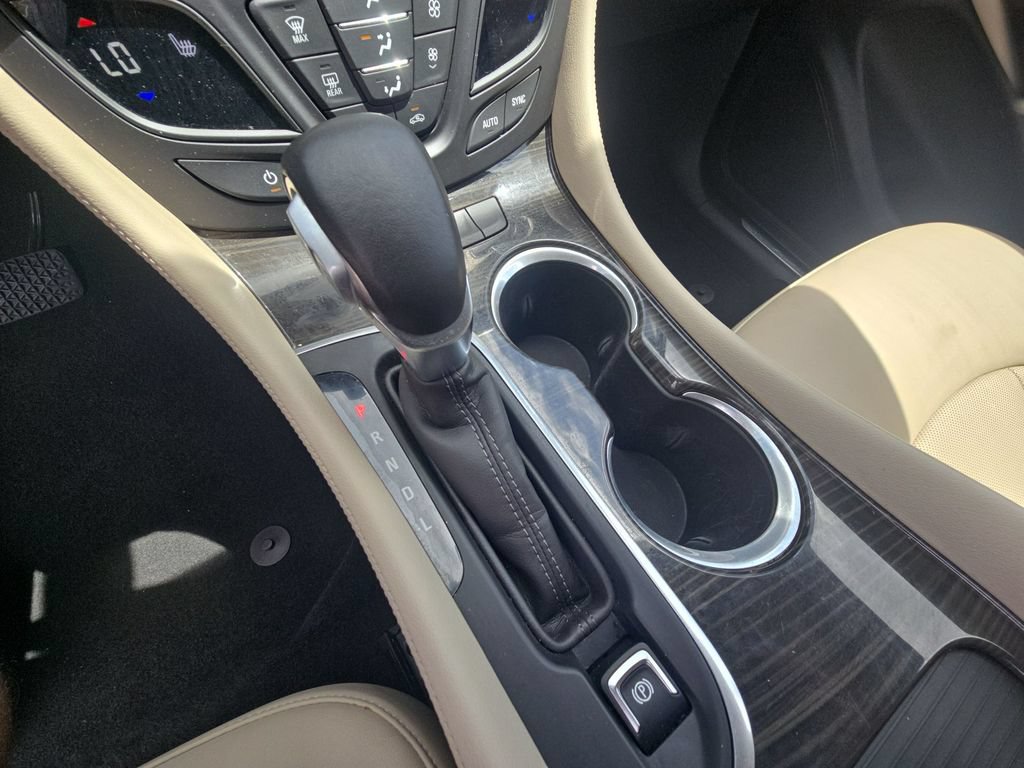 Used 2020 Buick Envision Essence FWD image 29