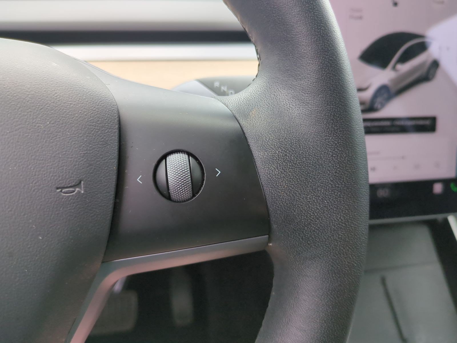 Used 2021 Tesla Model Y Long Range AWD/4WD image 18