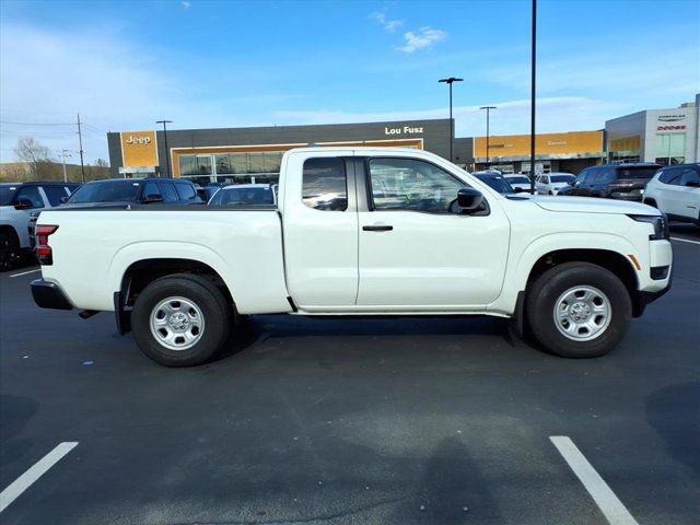 Used 2025 Nissan Frontier S image 27