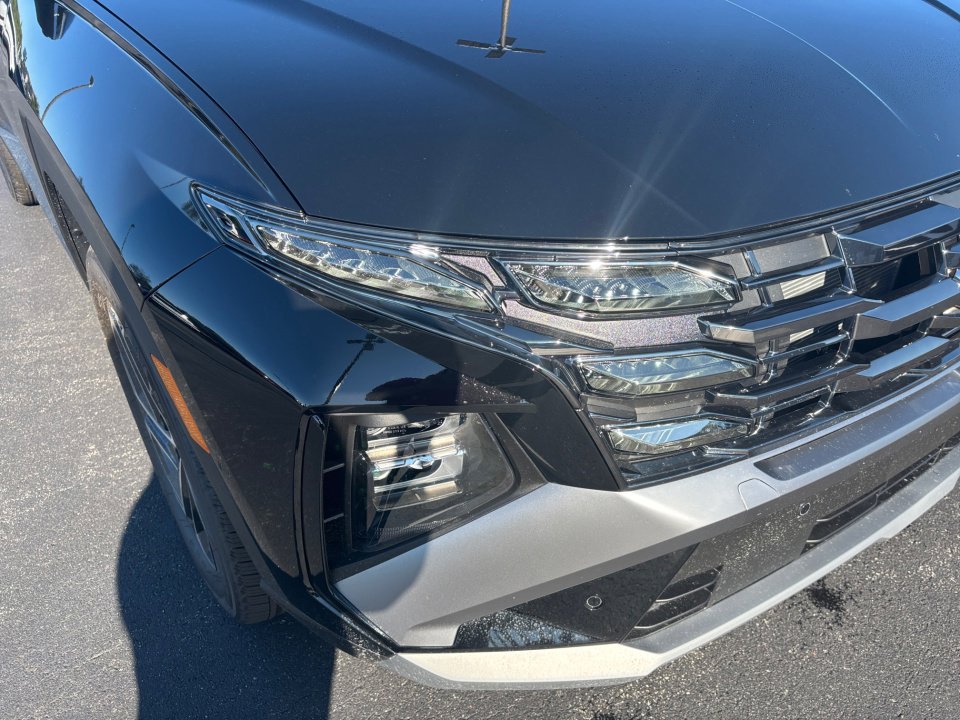 New 2025 Hyundai Tucson Limited image 24