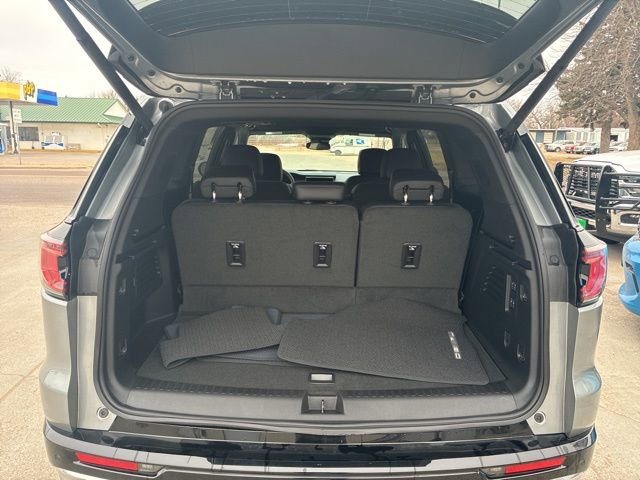 Used 2025 GMC Acadia Denali w/ LPO, Floor Liner Package image 15