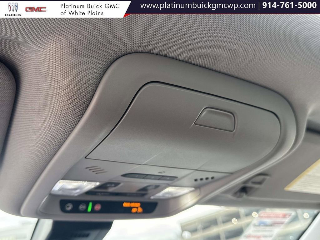 Used 2024 GMC Terrain AT4 image 33