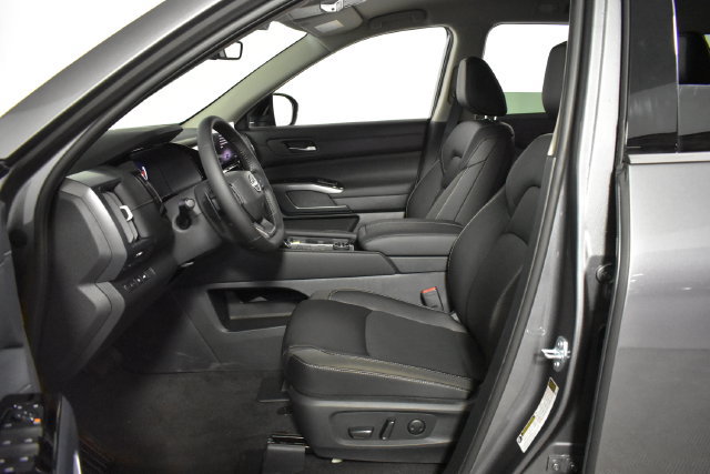 New 2026 Nissan Pathfinder SL AWD/4WD image 11