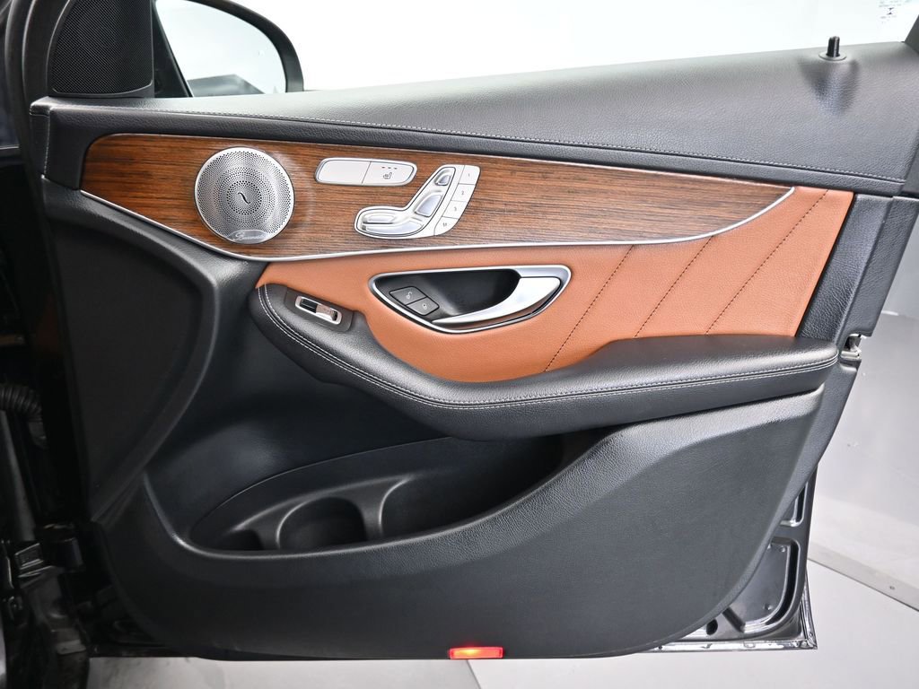 Used 2020 Mercedes-Benz GLC 43 AMG 4MATIC w/ Parking Assistance Package image 45