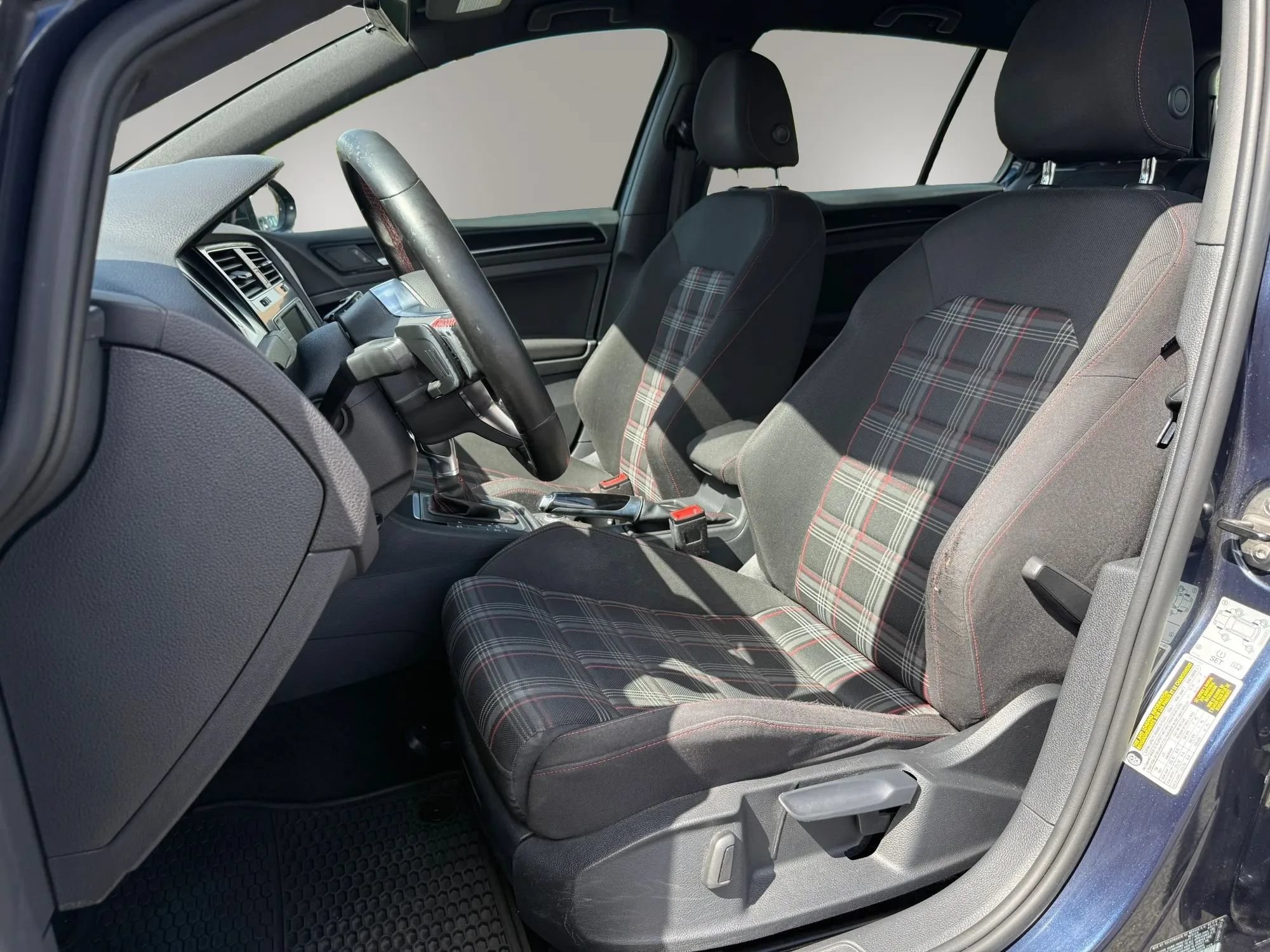Used 2016 Volkswagen GTI S FWD image 15