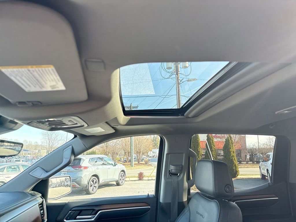 Used 2024 GMC Sierra 1500 Denali image 17